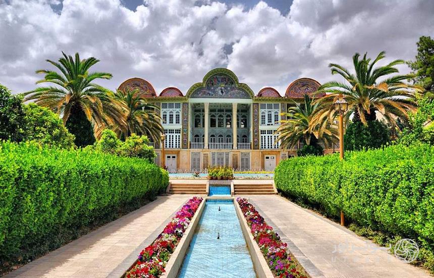 باغ ارم شیراز در بهار